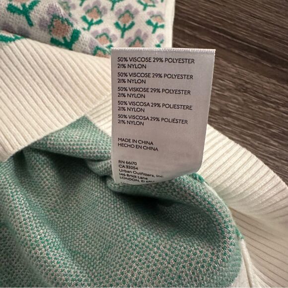 Maeve Vera Jacquard Tulip Sweater Vest - Picture 5 of 6